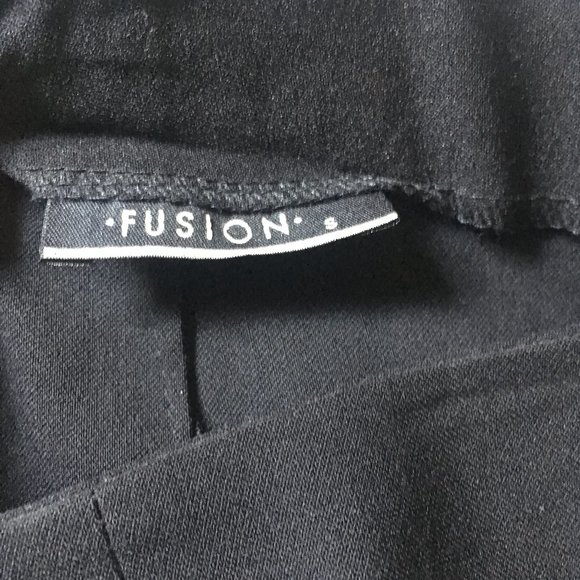 Stretchy black pencil skirt with front slits - Picture 4 of 4